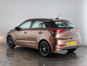 Used Hyundai i20 2017 for sale - 76468701: Photo