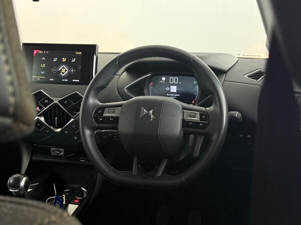 Used DS Automobiles DS 3 Crossback 2022 for sale - 75087839: Photo 14
