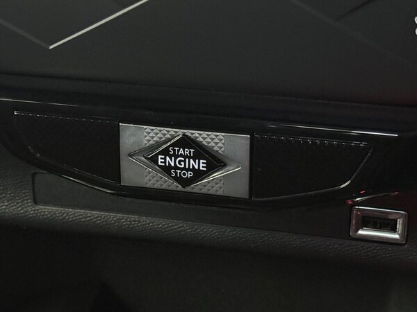 Used DS Automobiles DS 3 Crossback 2022 for sale - 75087839: Photo 38