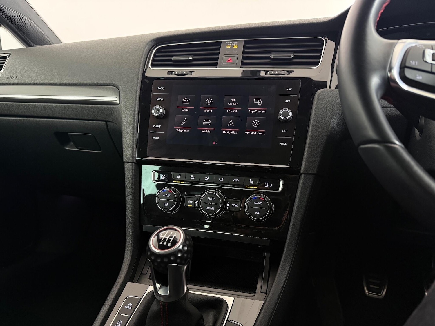 Used Volkswagen Golf 2017 for sale - 77181004: Photo 28