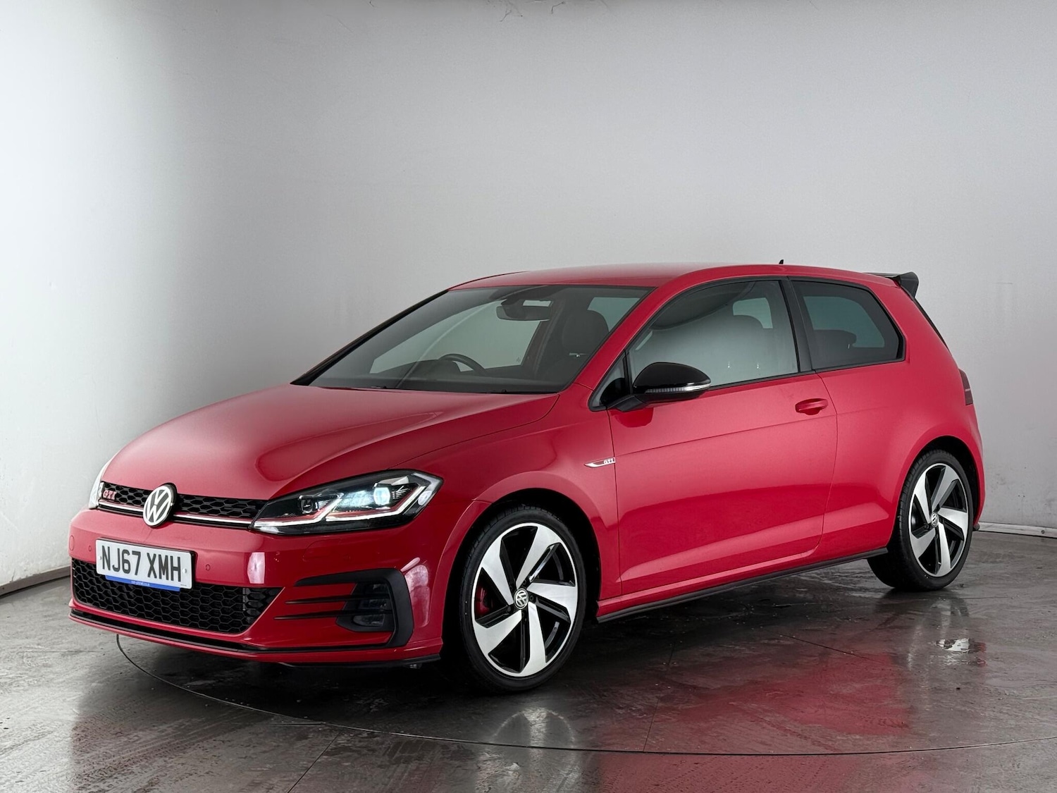 Used Volkswagen Golf 2017 for sale - 77181004: Photo 3