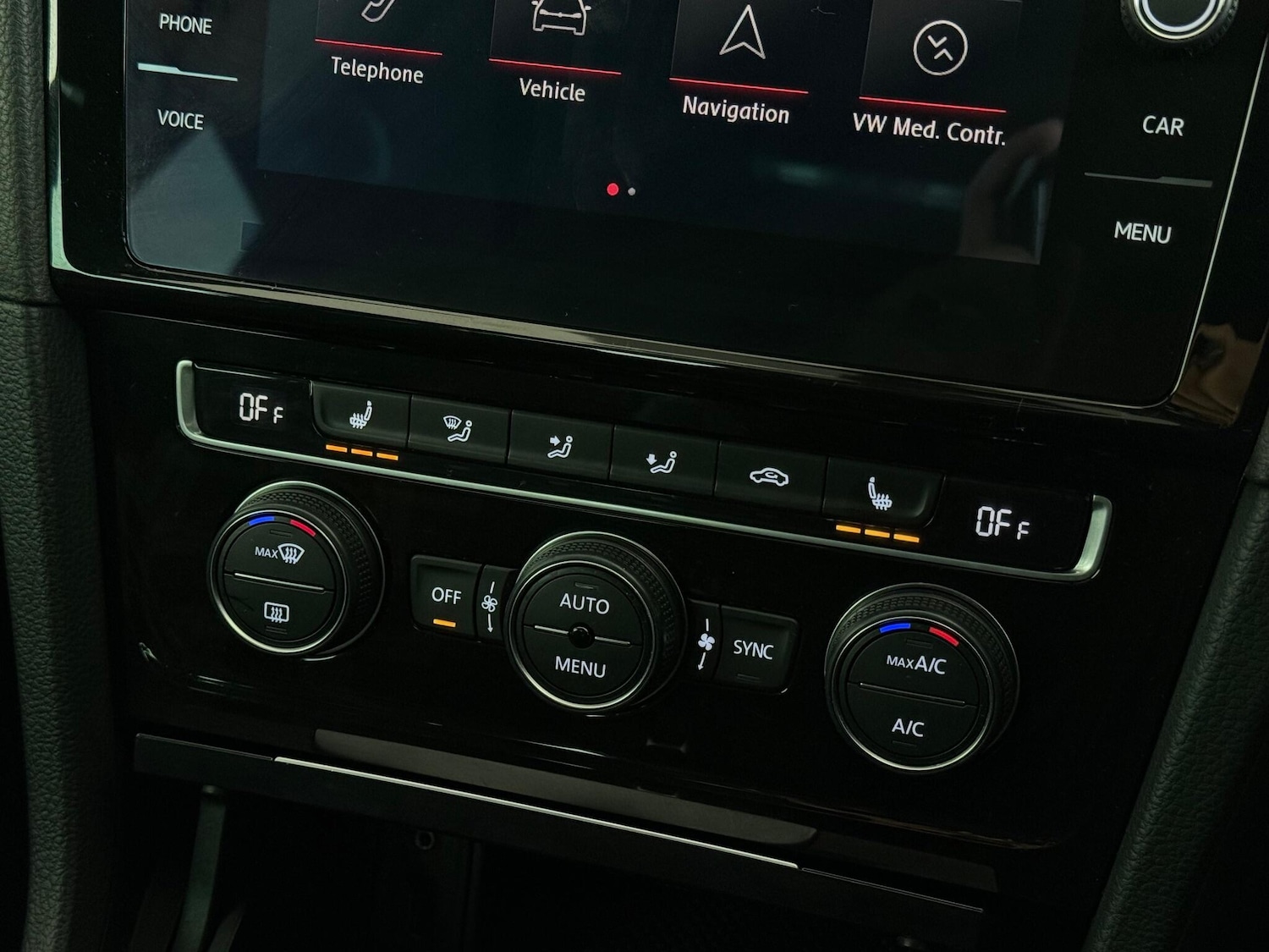 Used Volkswagen Golf 2017 for sale - 77181004: Photo 31