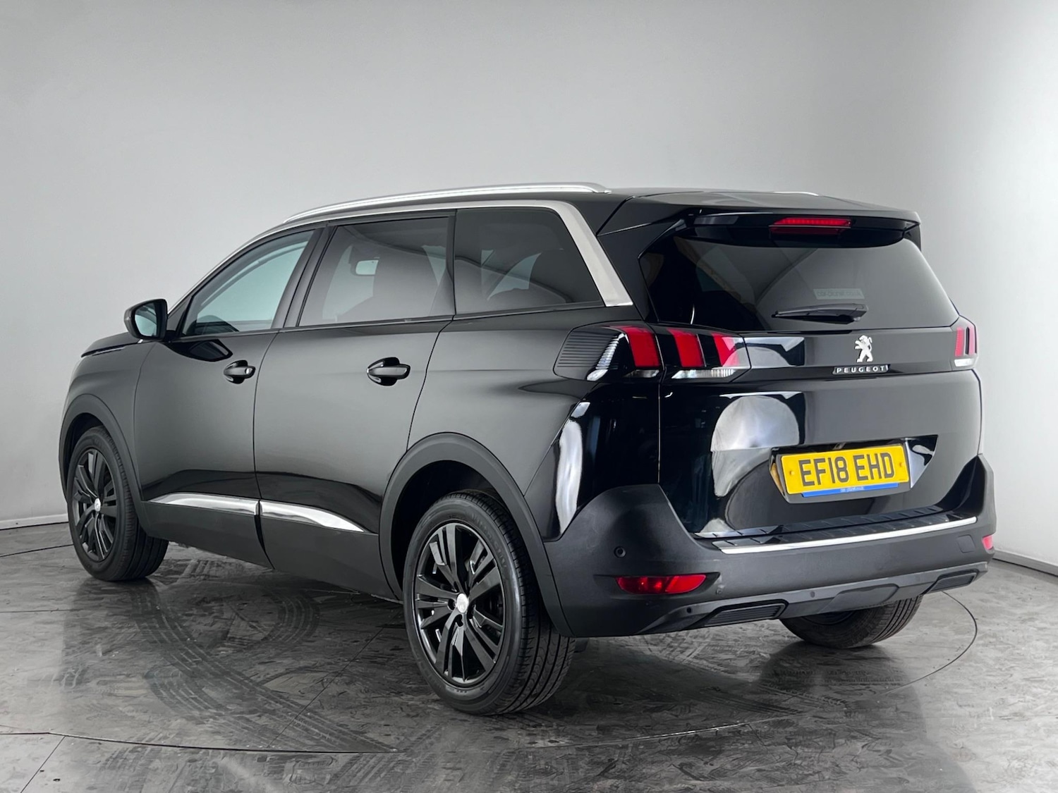 Used Peugeot 5008 2018 for sale - 77216510: Photo 3