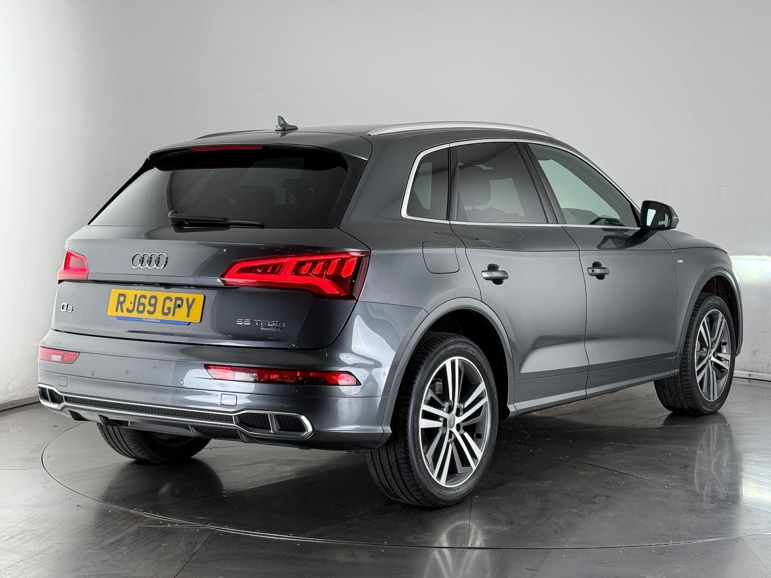 Used Audi Q5 2019 for sale - 77216449: Photo 3