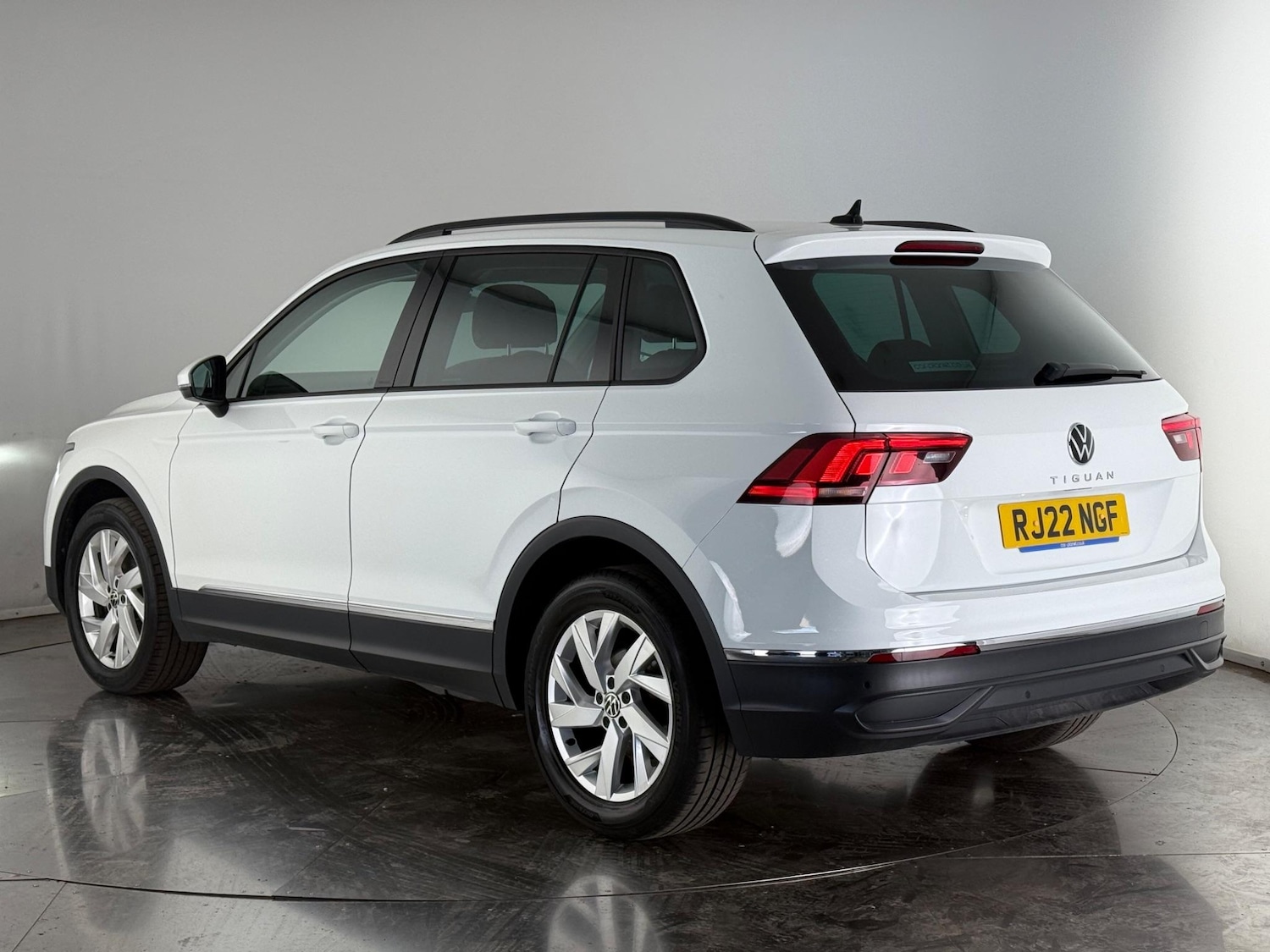 Used Volkswagen Tiguan 2022 for sale - 76468271: Photo 4