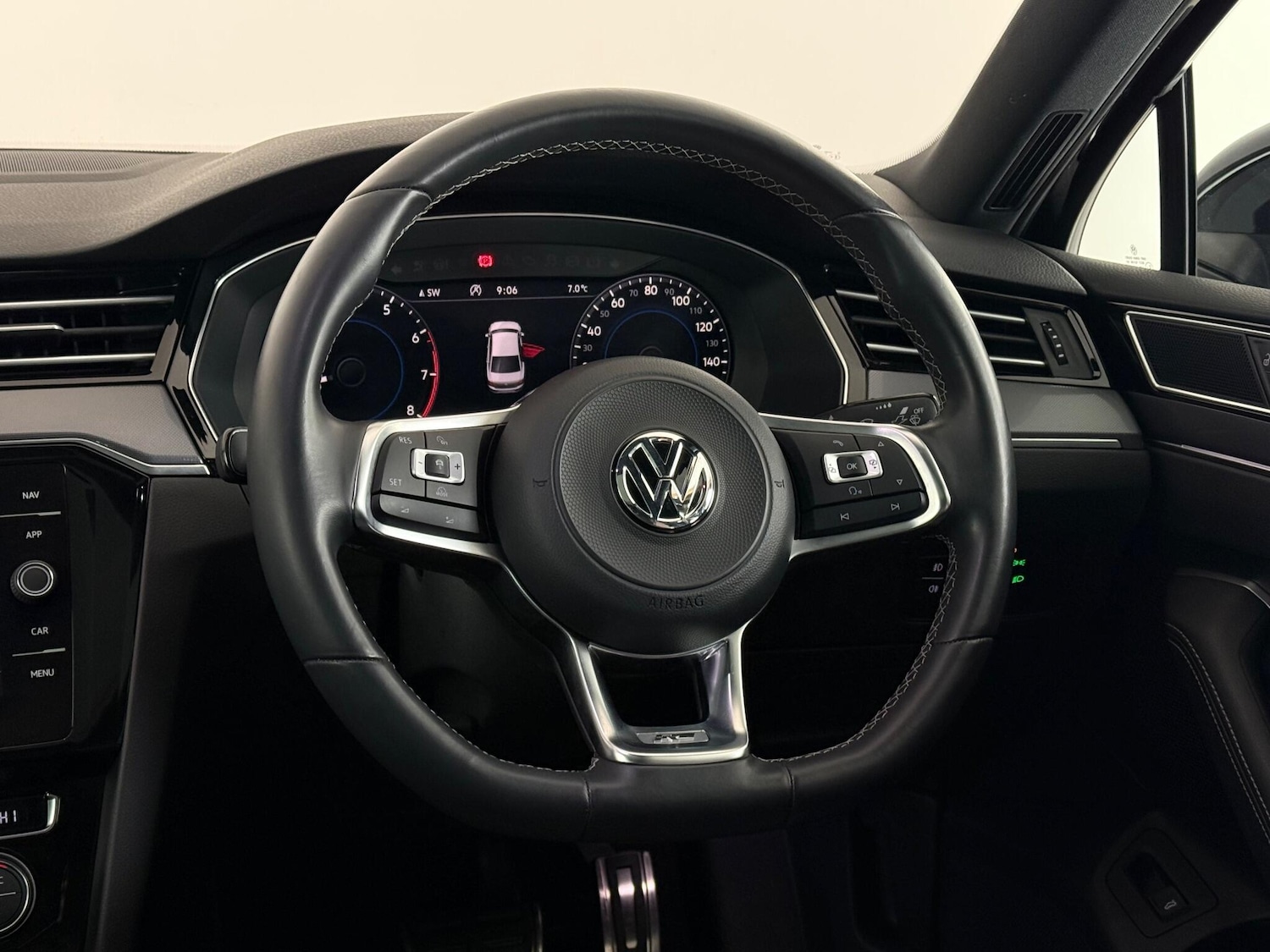 Used Volkswagen Passat 2018 for sale - 76468147: Photo 14