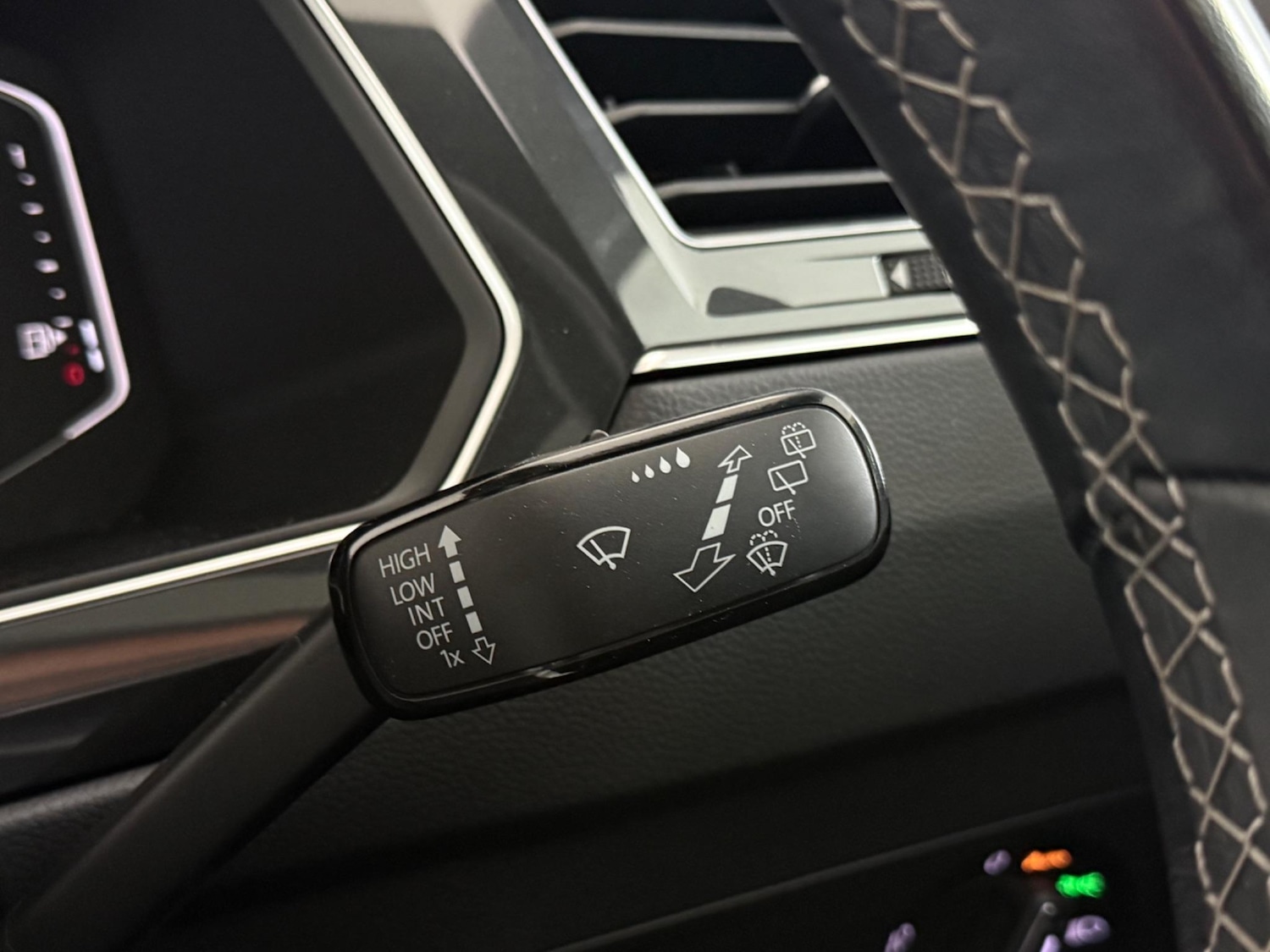 Used Volkswagen Tiguan 2020 for sale - 77243465: Photo 25