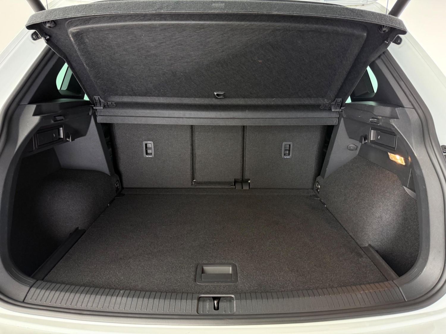 Used Volkswagen Tiguan 2020 for sale - 77243465: Photo 8