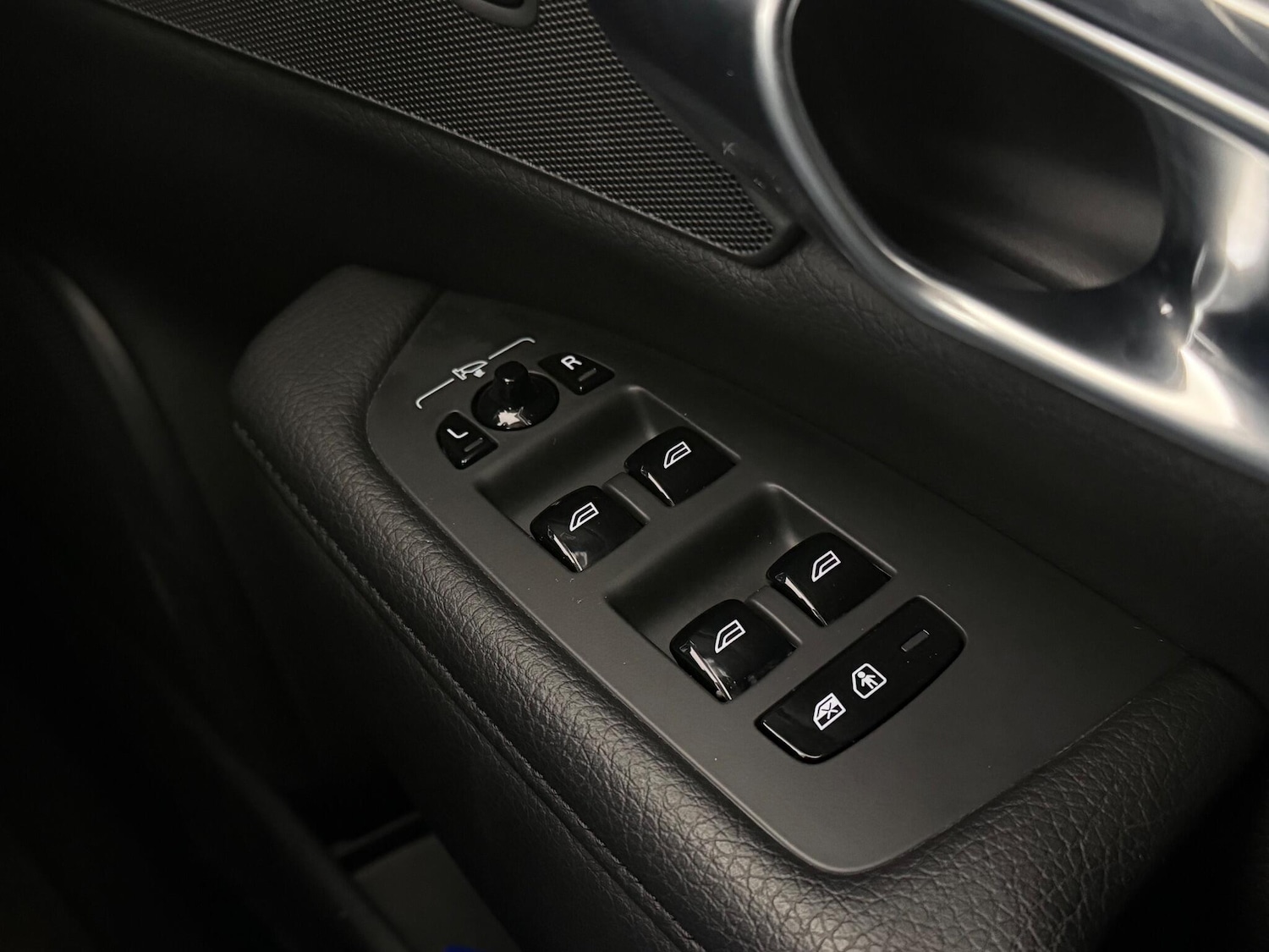 Used Volvo V90 Cross Country 2022 for sale - 77222567: Photo 18