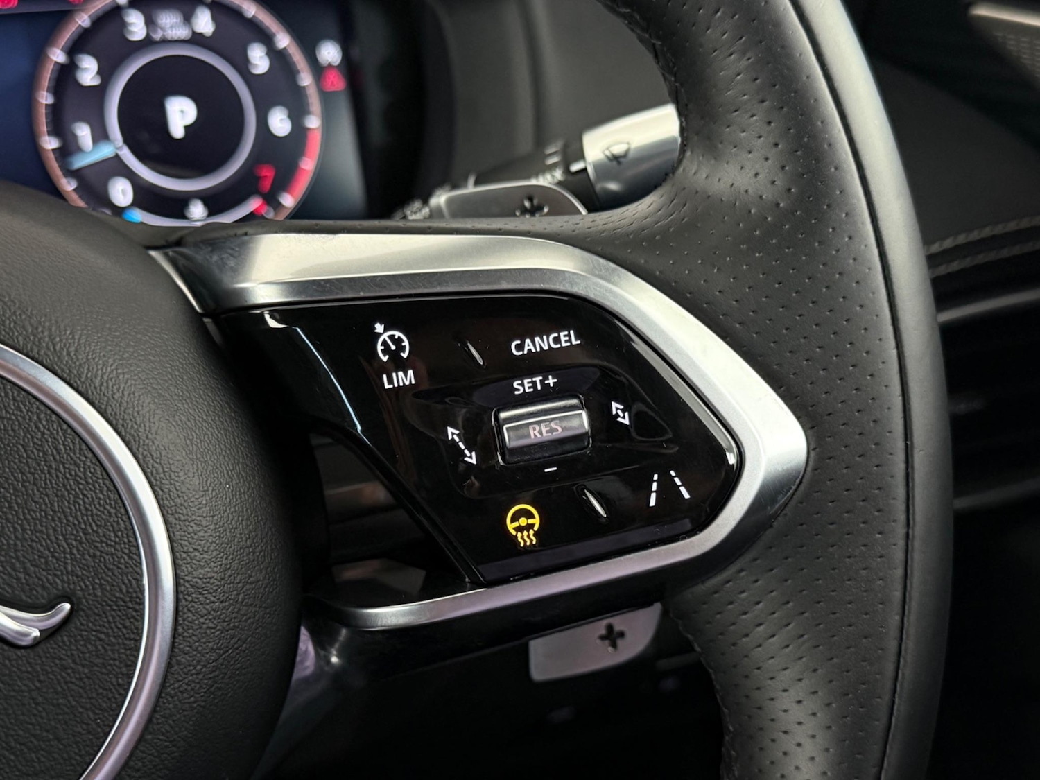 Used Jaguar XE 2021 for sale - 77243955: Photo 25