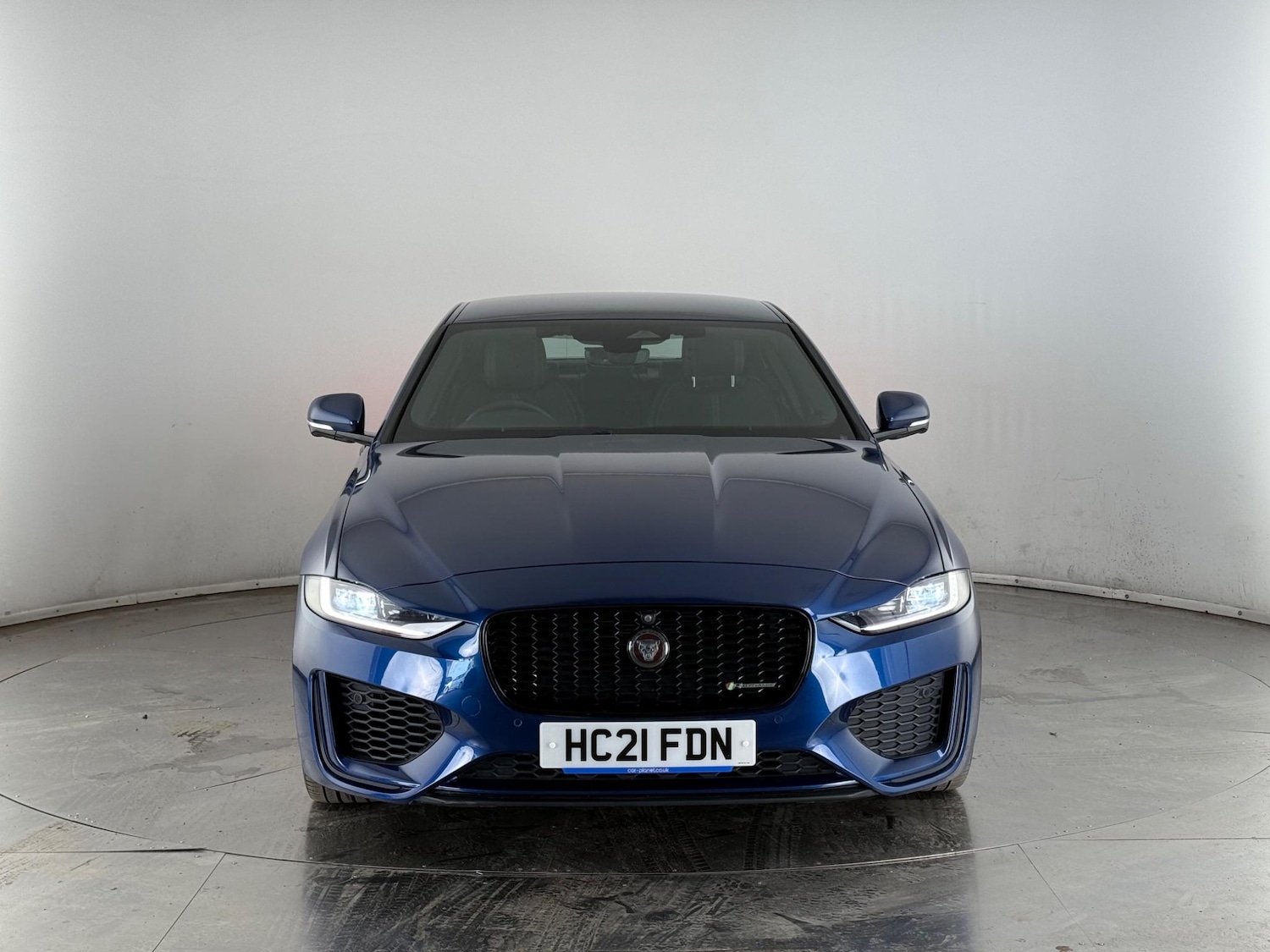 Used Jaguar XE 2021 for sale - 77243955: Photo 5