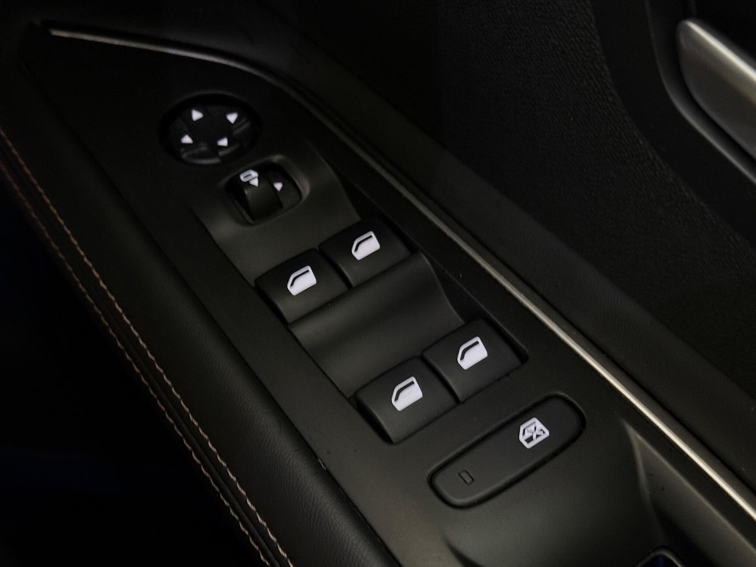 Used Peugeot 3008 2018 for sale - 77180901: Photo 25