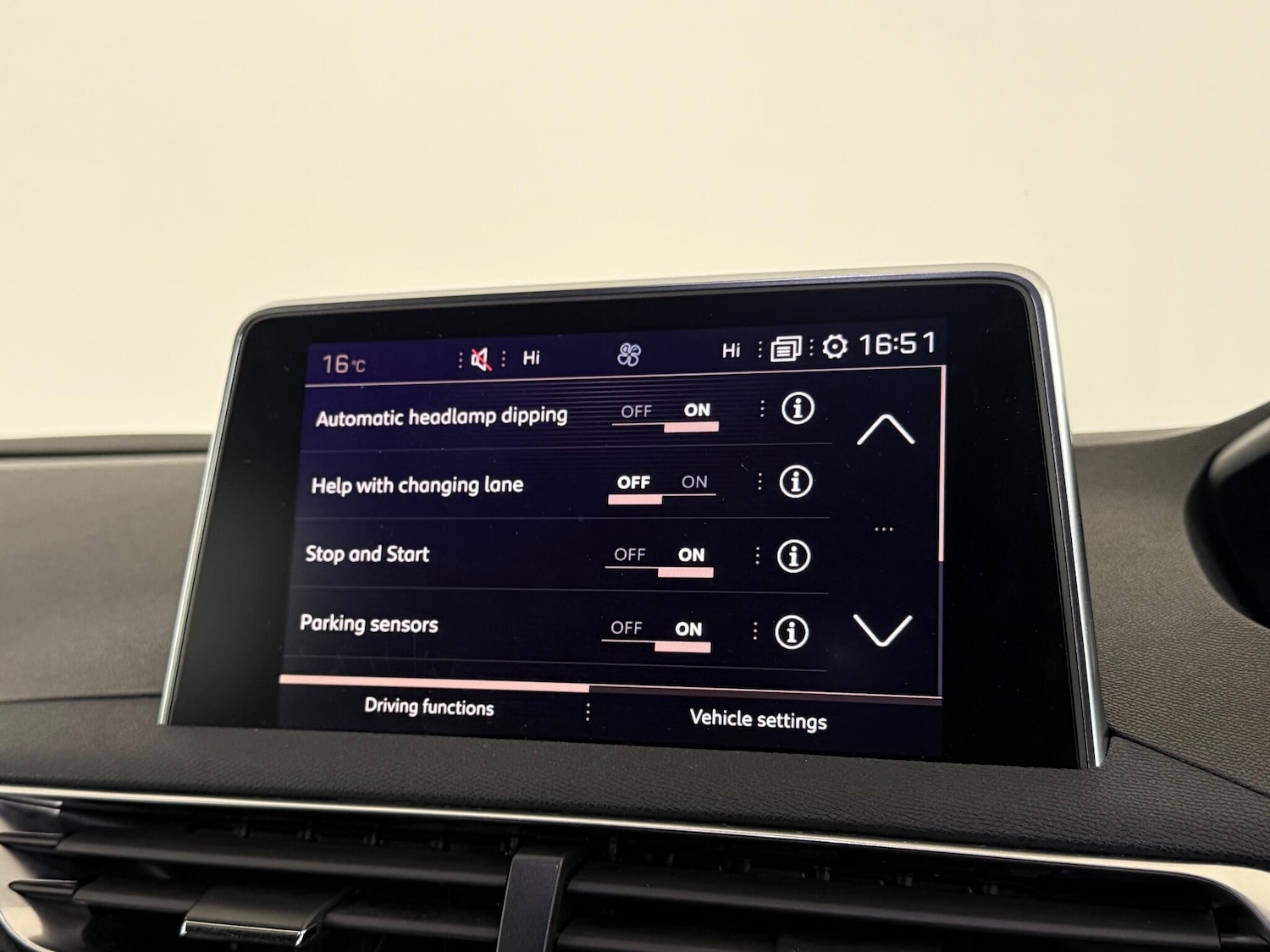 Used Peugeot 3008 2018 for sale - 77180901: Photo 31