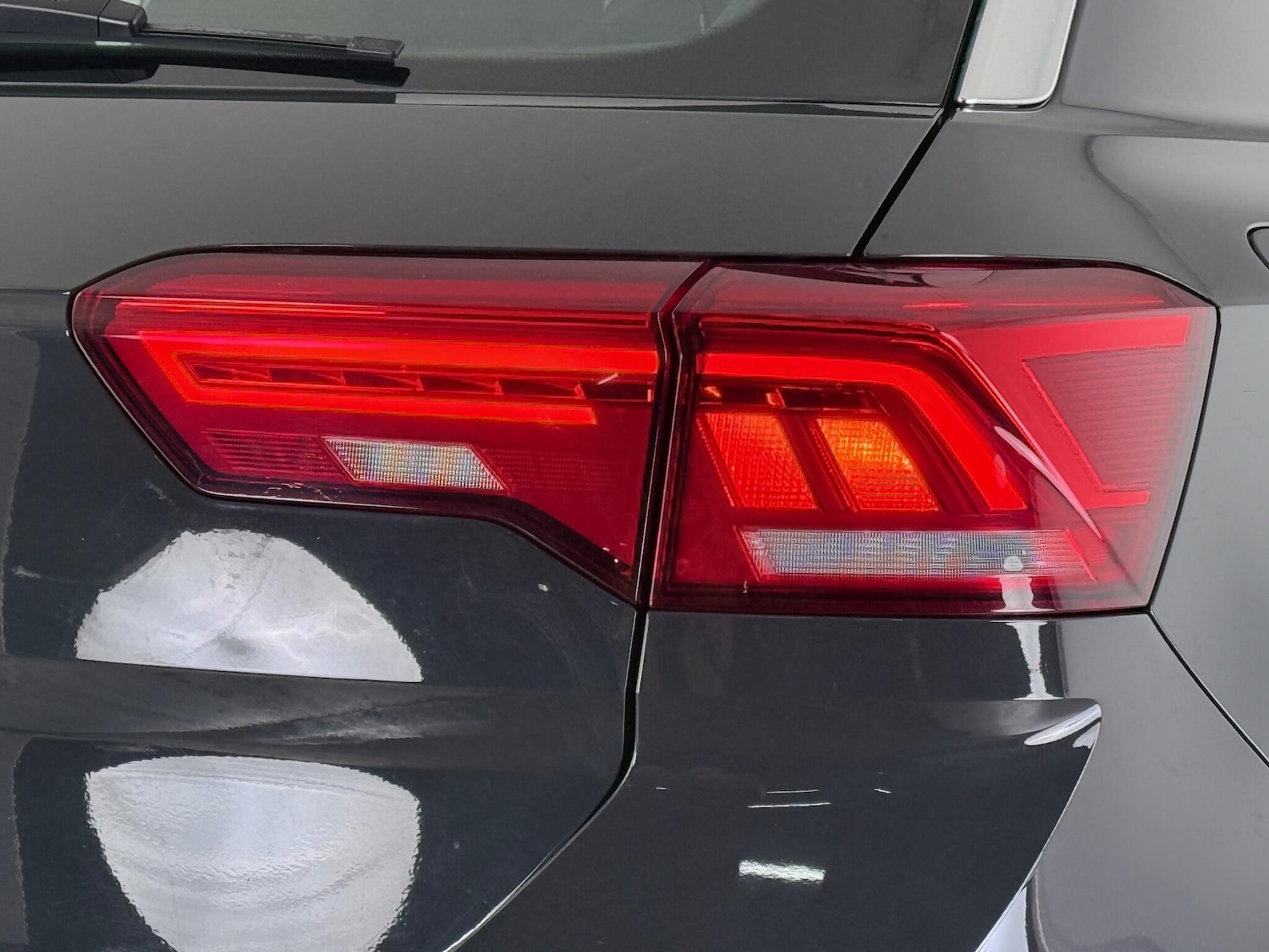 Used Volkswagen T-Roc 2019 for sale - 76620070: Photo 10