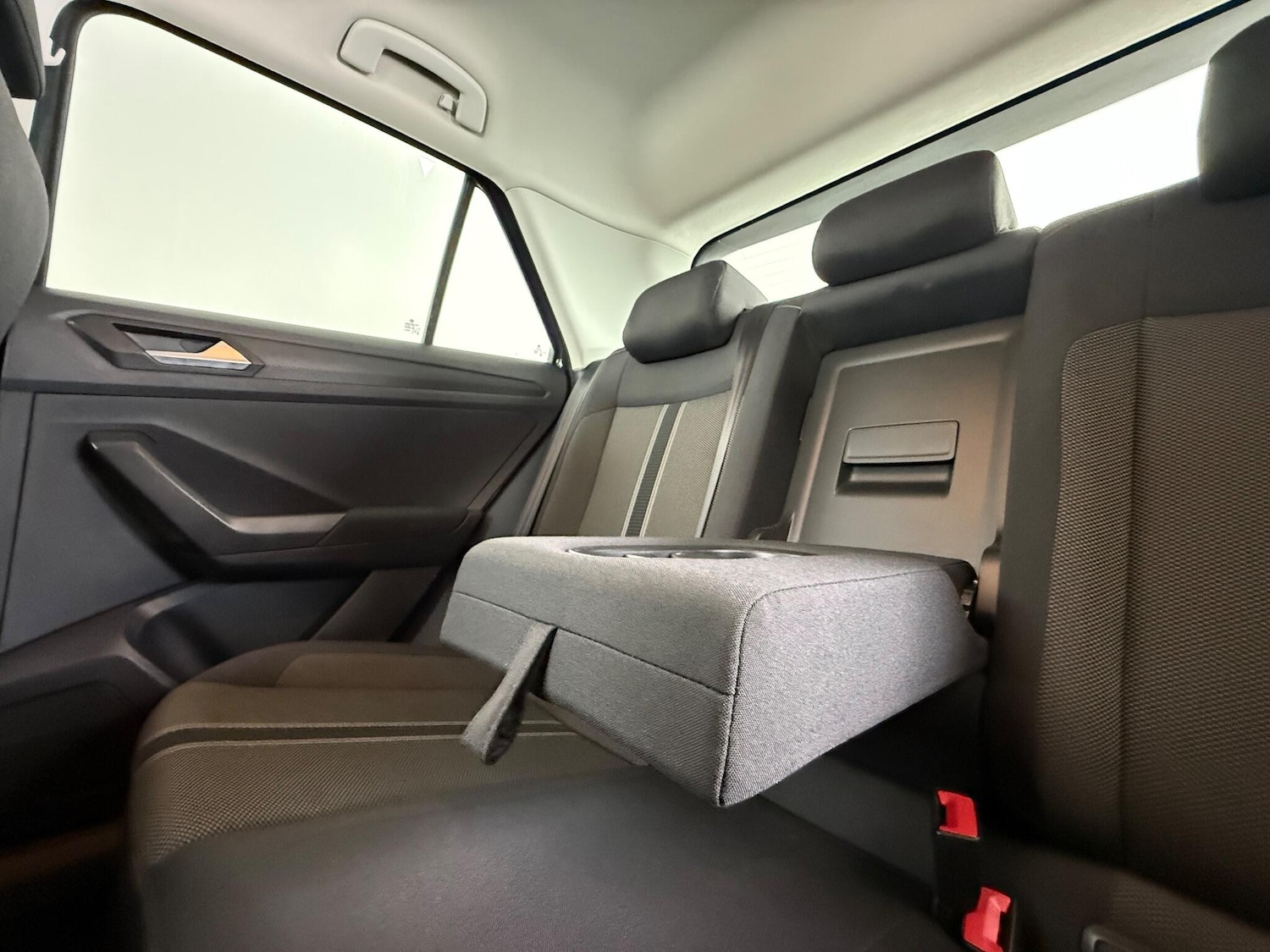 Used Volkswagen T-Roc 2019 for sale - 76620070: Photo 15