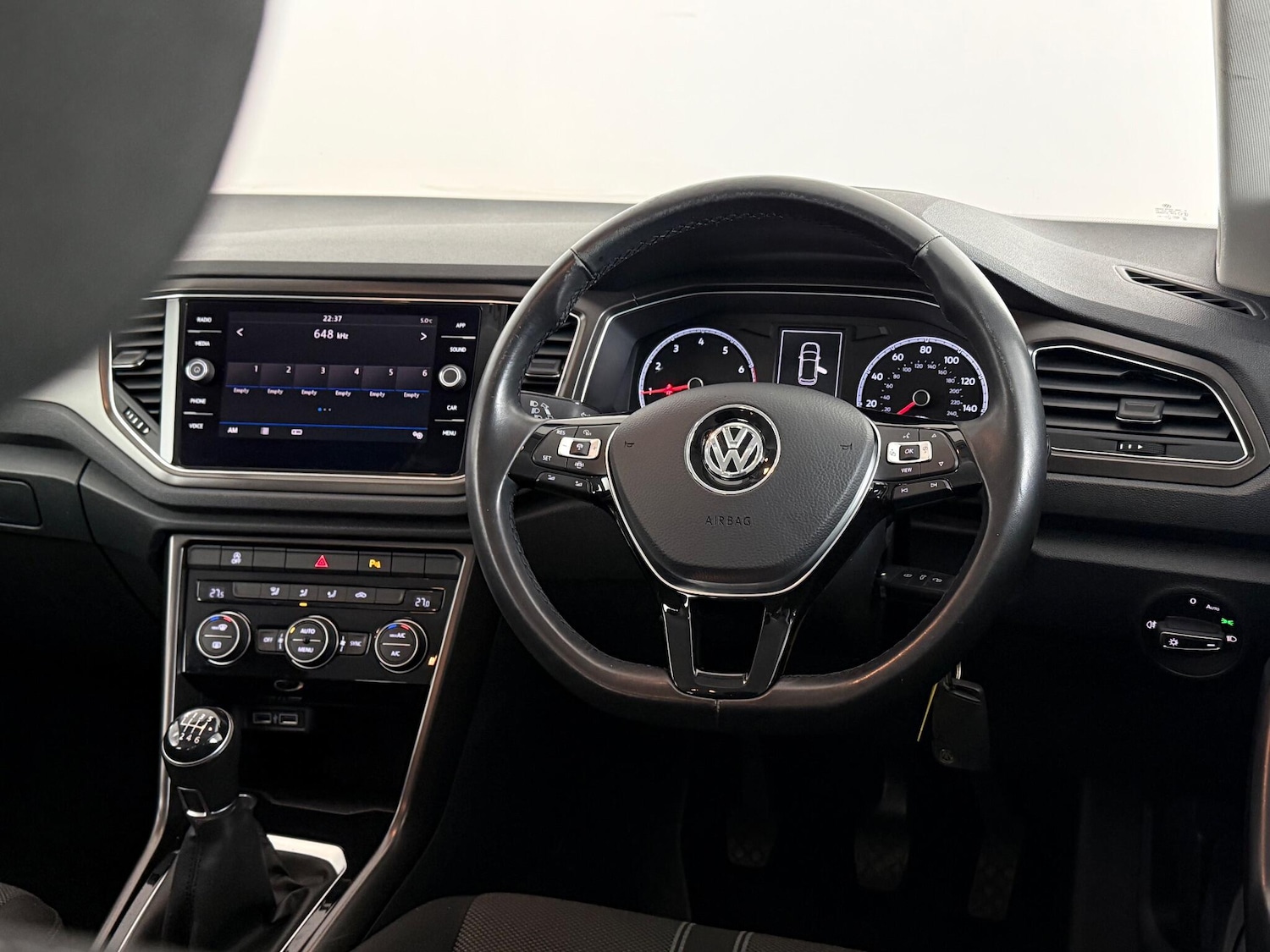 Used Volkswagen T-Roc 2019 for sale - 76620070: Photo 18