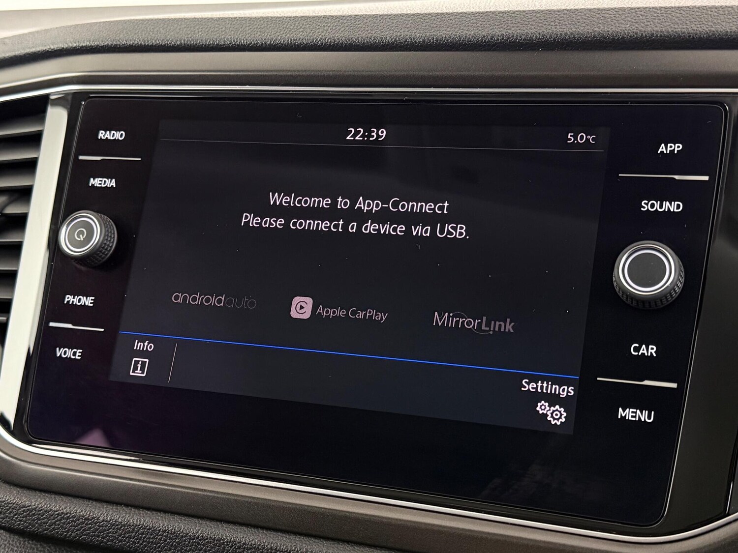 Used Volkswagen T-Roc 2019 for sale - 76620070: Photo 27