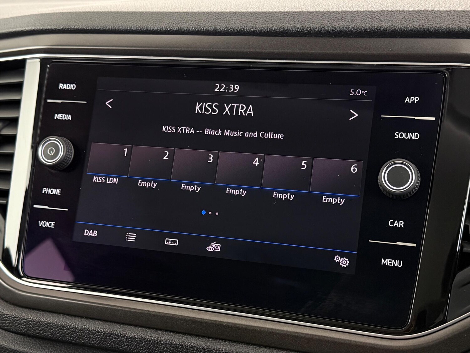 Used Volkswagen T-Roc 2019 for sale - 76620070: Photo 28