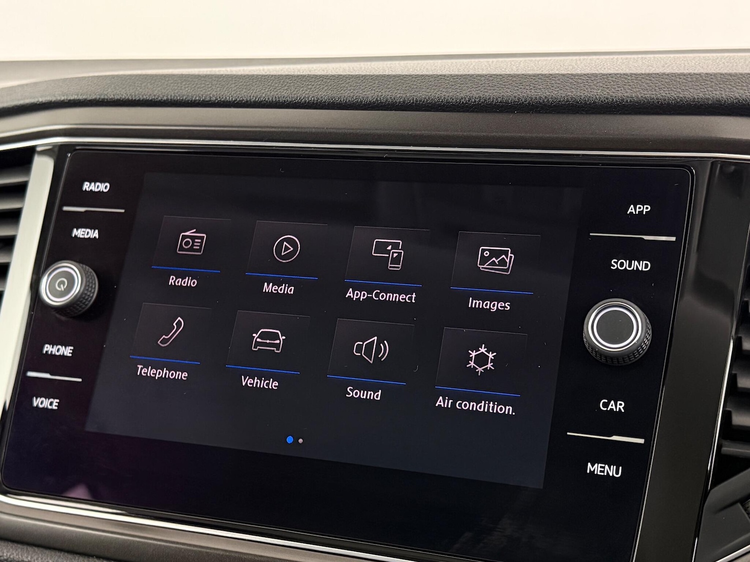 Used Volkswagen T-Roc 2019 for sale - 76620070: Photo 29