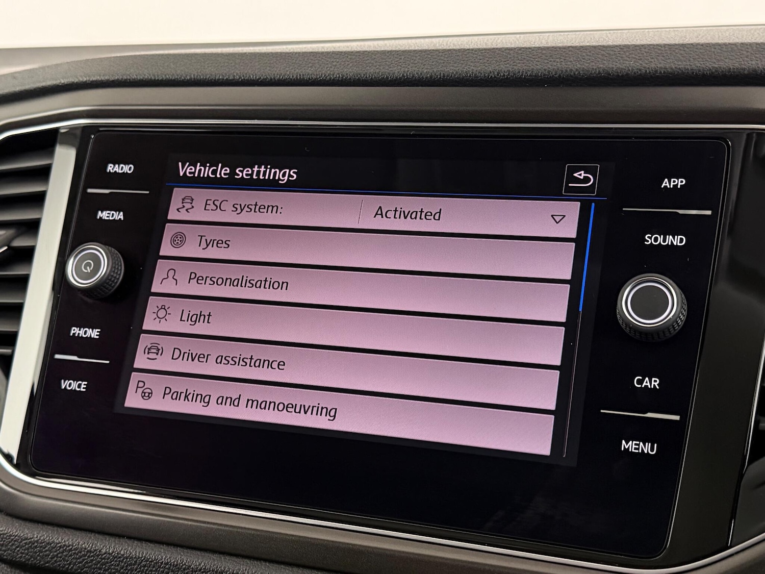 Used Volkswagen T-Roc 2019 for sale - 76620070: Photo 35