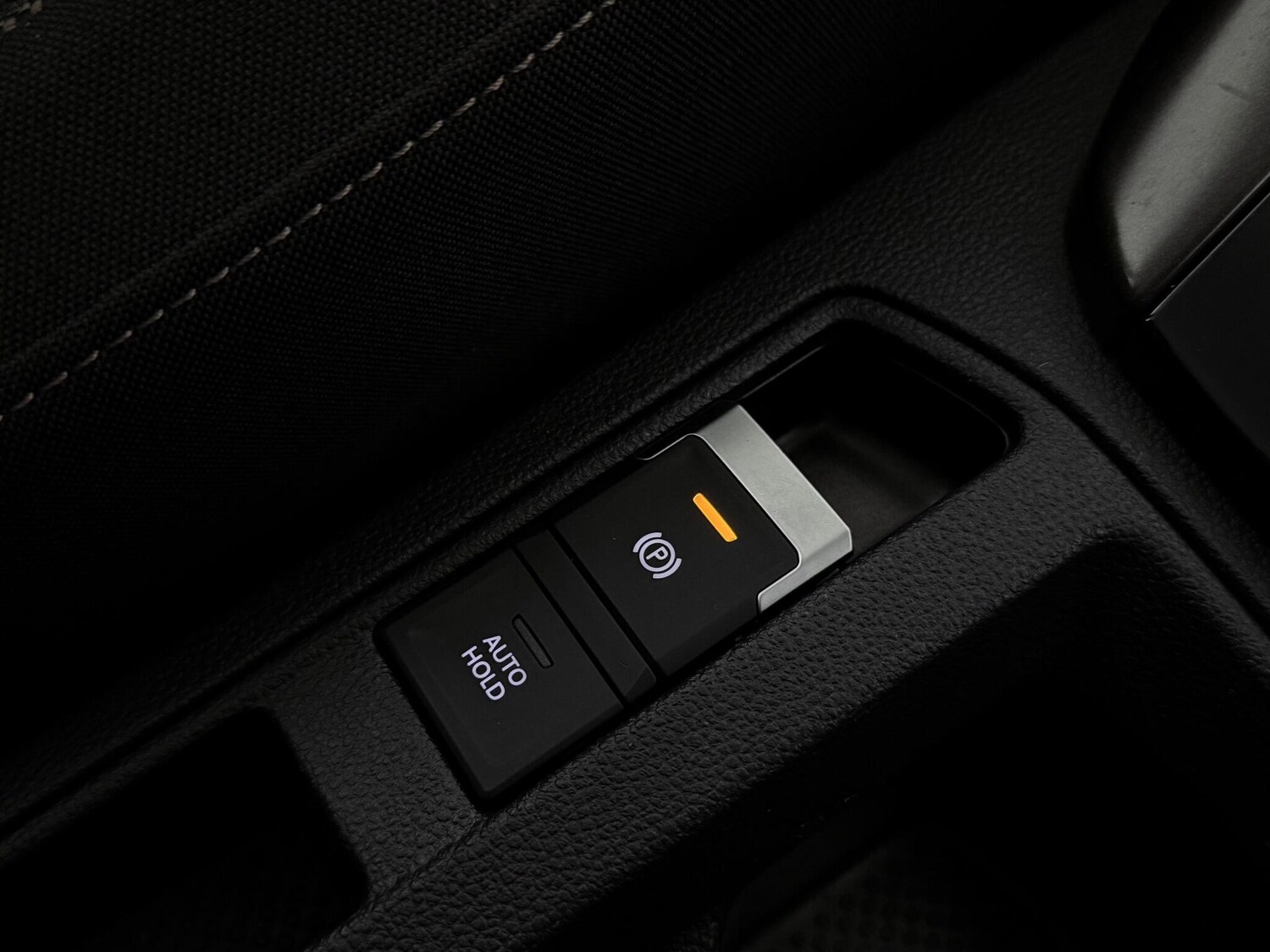 Used Volkswagen T-Roc 2019 for sale - 76620070: Photo 37