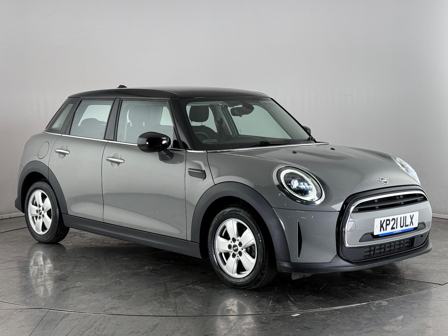 Used MINI Hatch 2021 for sale - 76468662: Photo 1