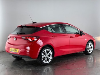 Used Vauxhall Astra 2018 for sale - 76261388: Photo