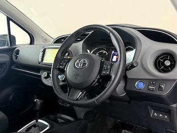 Used Toyota Yaris 2019 for sale - 78609614: Photo