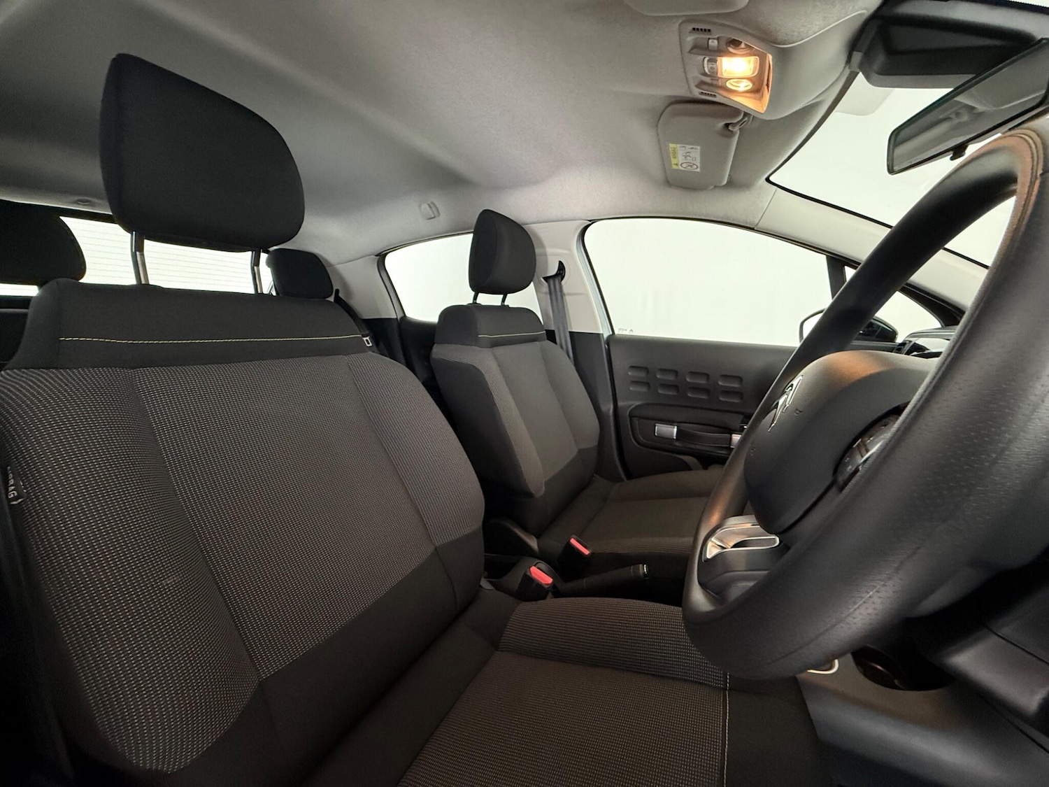 Used Citroen C3 2024 for sale - 76468542: Photo 16