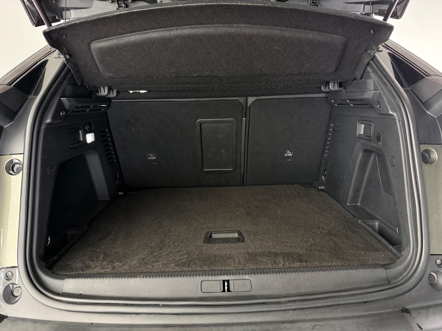 Used Peugeot 3008 2017 for sale - 77243123: Photo 7