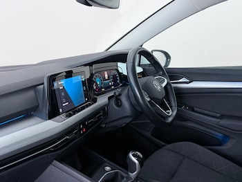Used Volkswagen Golf 2023 for sale - 78867166: Photo