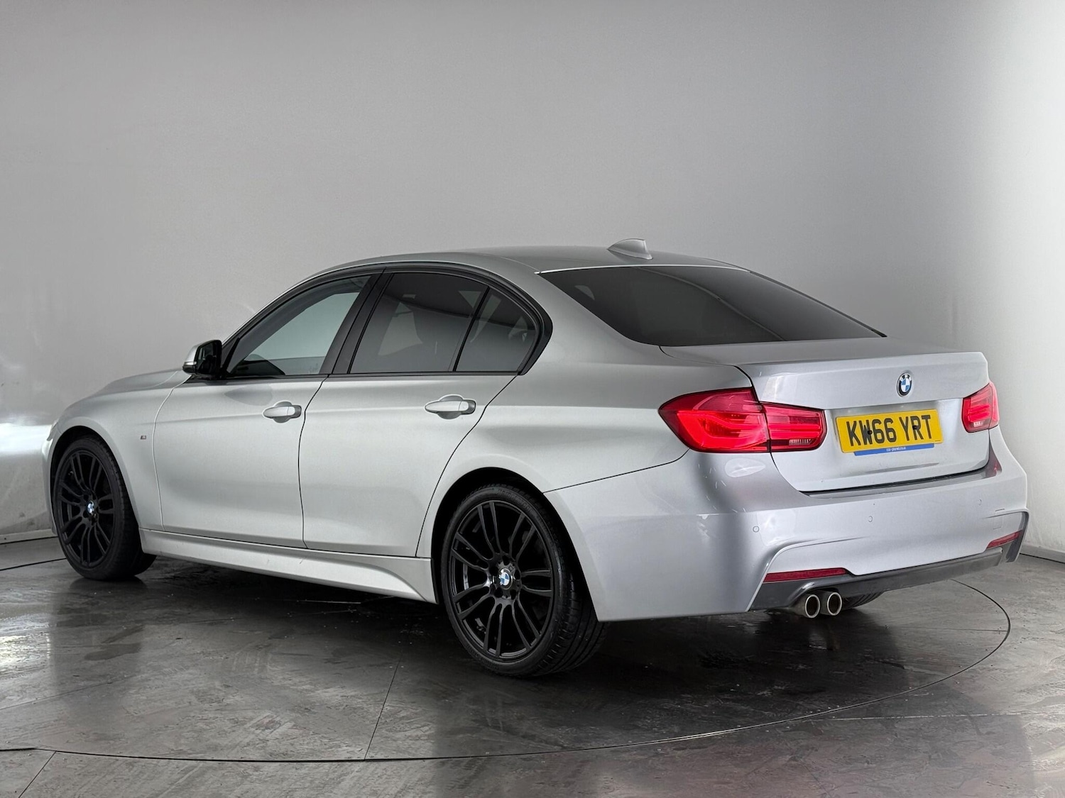 Used BMW 3 Series 2017 for sale - 77271955: Photo 3