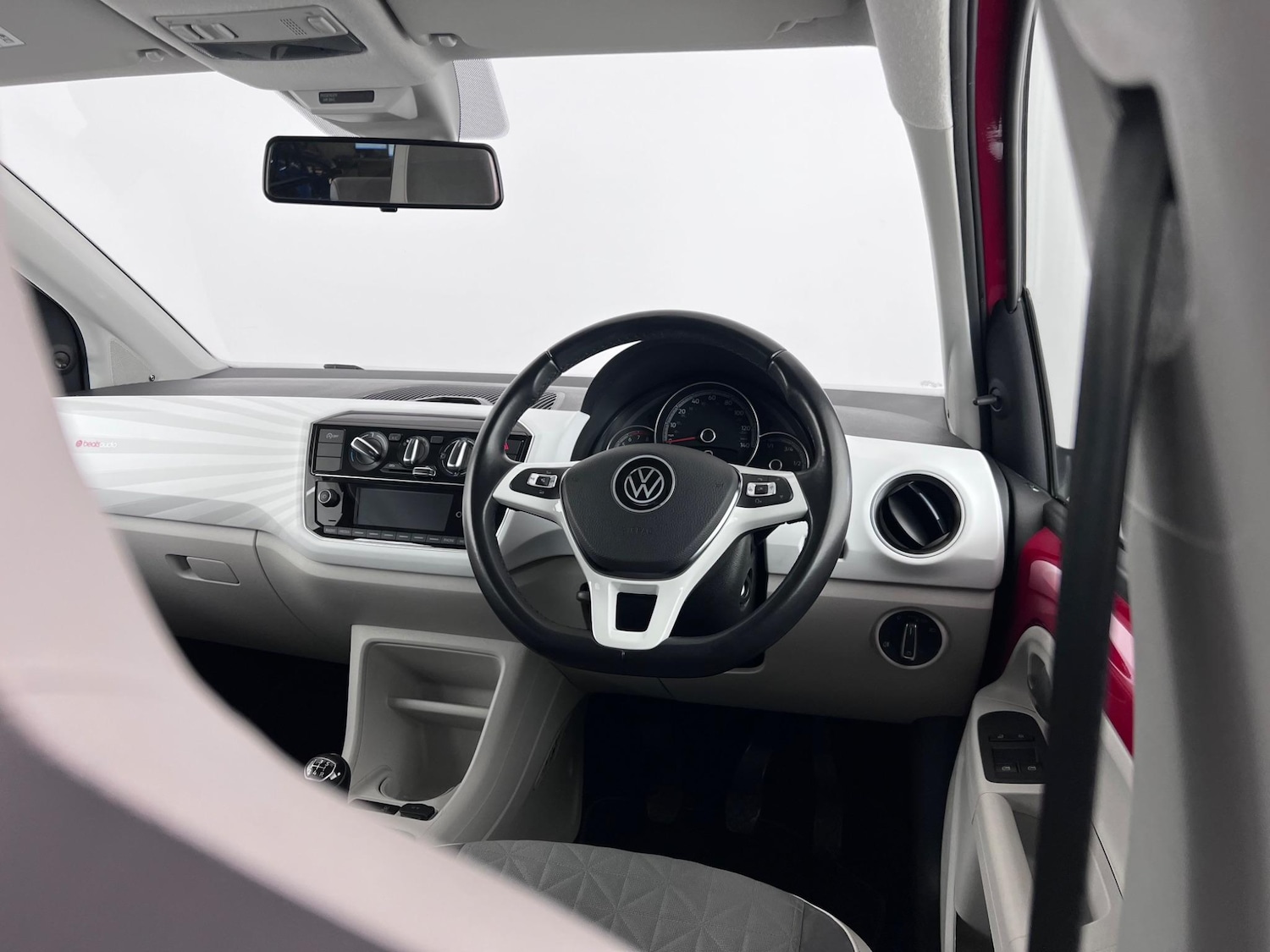 Used Volkswagen up! 2021 for sale - 77244107: Photo 21