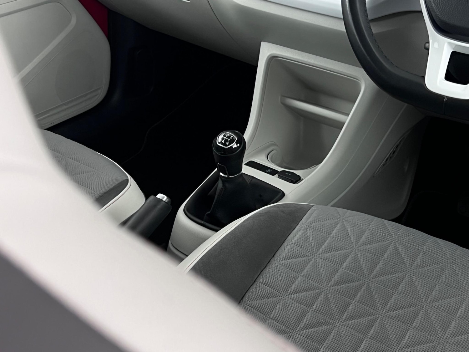 Used Volkswagen up! 2021 for sale - 77244107: Photo 22