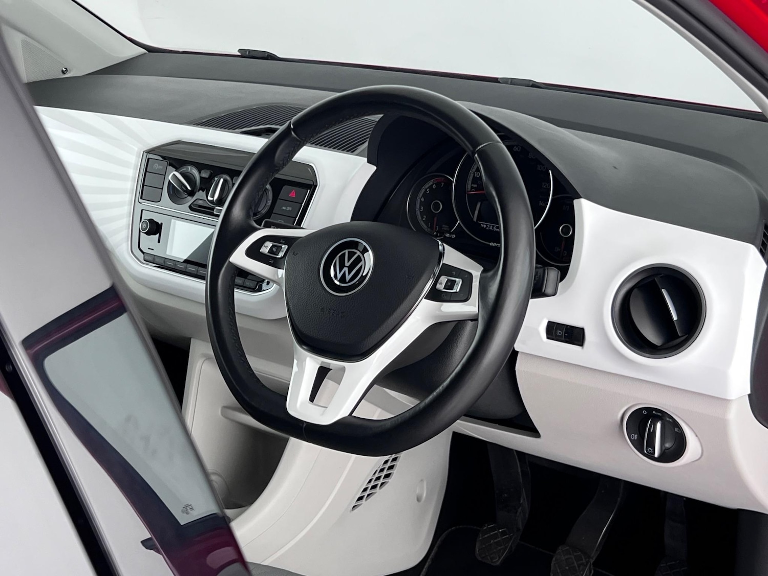 Used Volkswagen up! 2021 for sale - 77244107: Photo 23