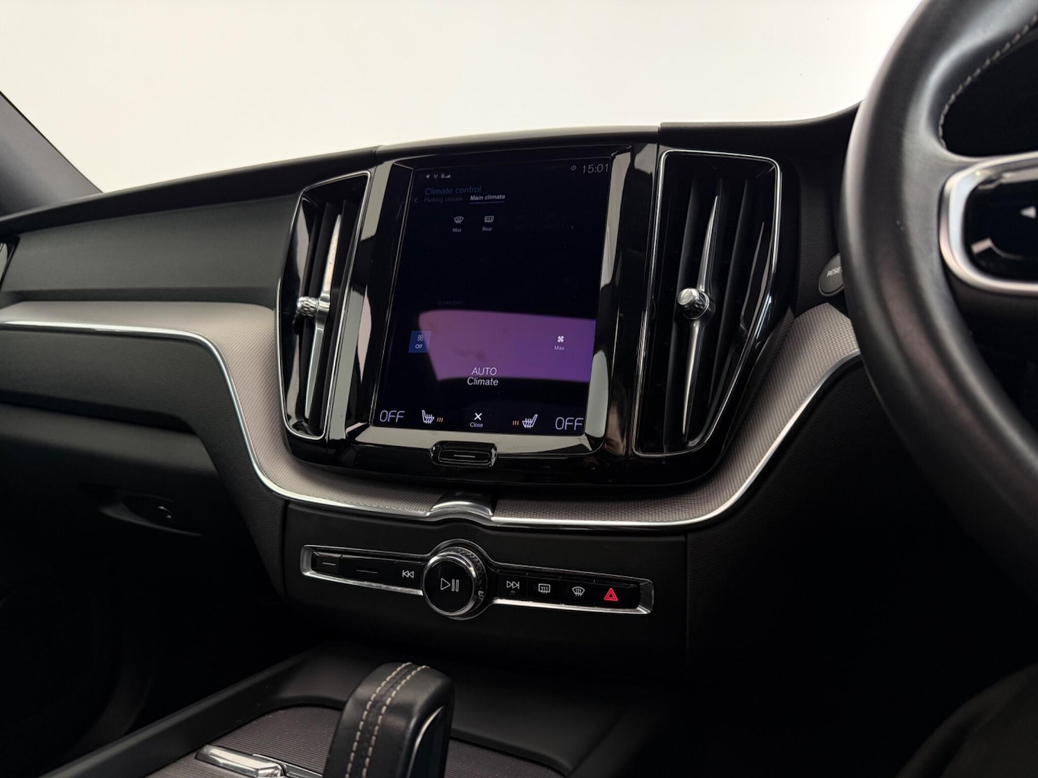 Used Volvo XC60 2020 for sale - 77216478: Photo 32