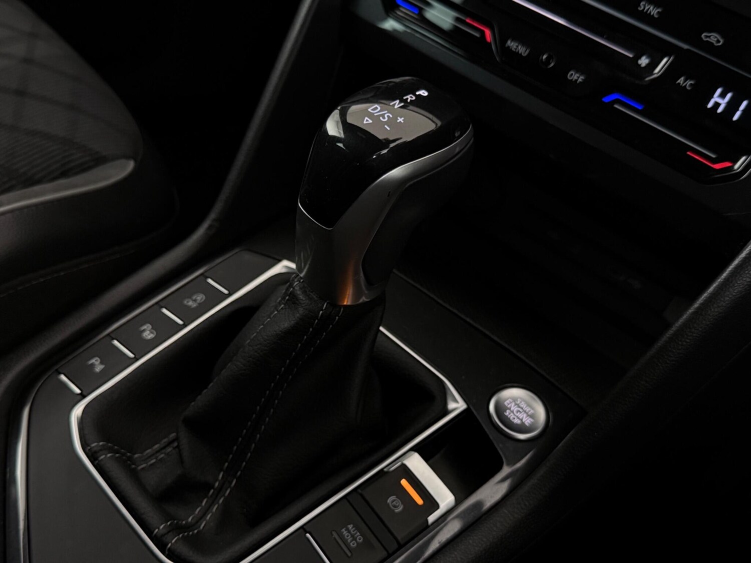 Used Volkswagen Tiguan 2021 for sale - 77511492: Photo 32