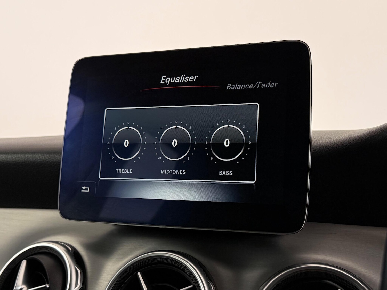 Used Mercedes-Benz GLA 2019 for sale - 77162865: Photo 34