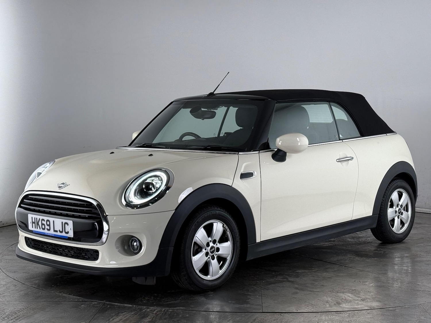 Used MINI Convertible 2020 for sale - 76865375: Photo 14