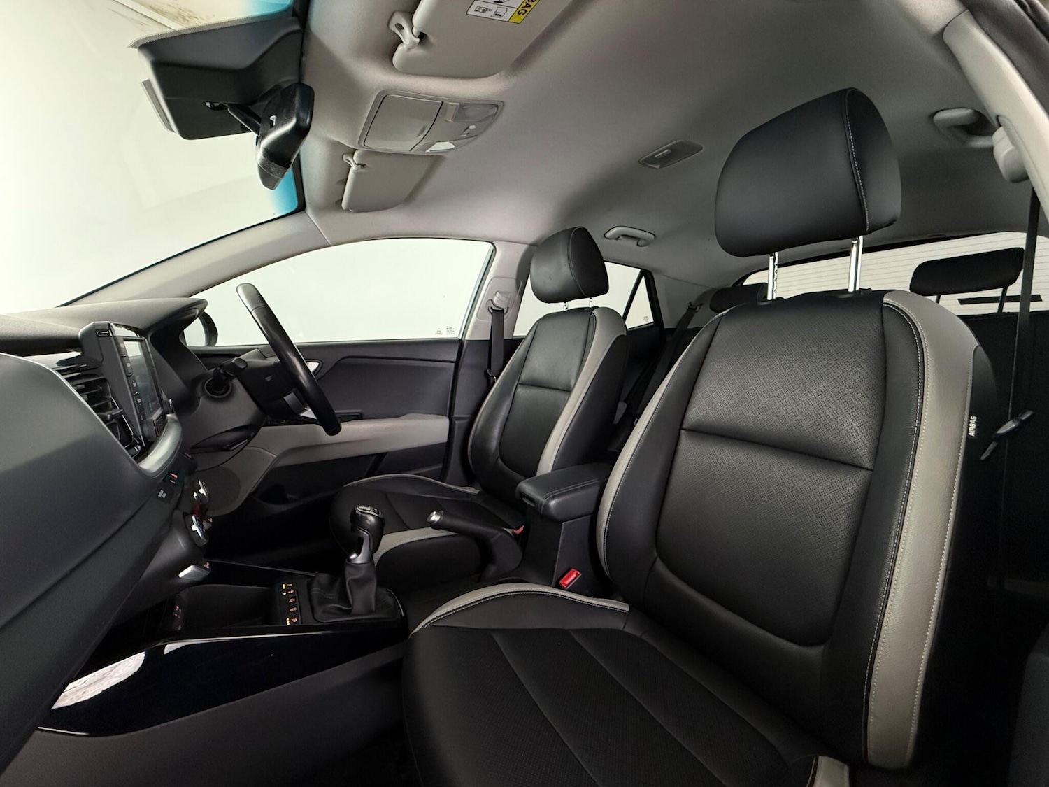 Used Kia Stonic 2019 for sale - 77591195: Photo 13