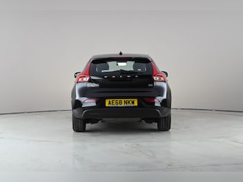 Used Volvo V40 2018 for sale - 78132075: Photo