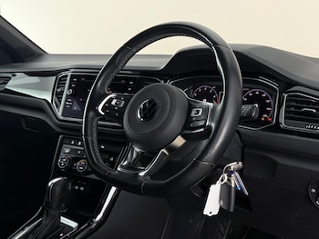 Used Volkswagen T-Roc 2021 for sale - 79013251: Photo