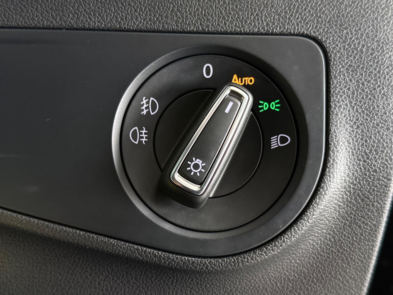 Used Volkswagen Tiguan 2018 for sale - 76468496: Photo 28