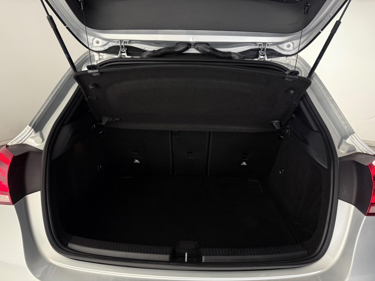 Used Mercedes-Benz A-Class 2019 for sale - 78020518: Photo 9