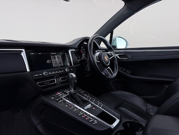 Used Porsche Macan 2018 for sale - 79217025: Photo