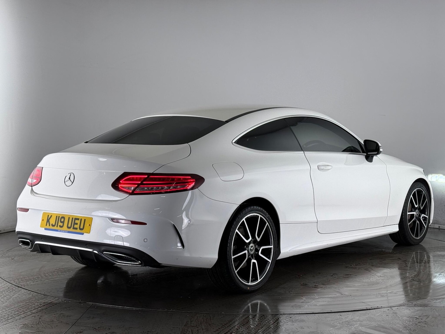 Used Mercedes-Benz C Class 2019 for sale - 77684424: Photo 6