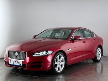 Used Jaguar XE 2017 for sale - 77754481: Photo