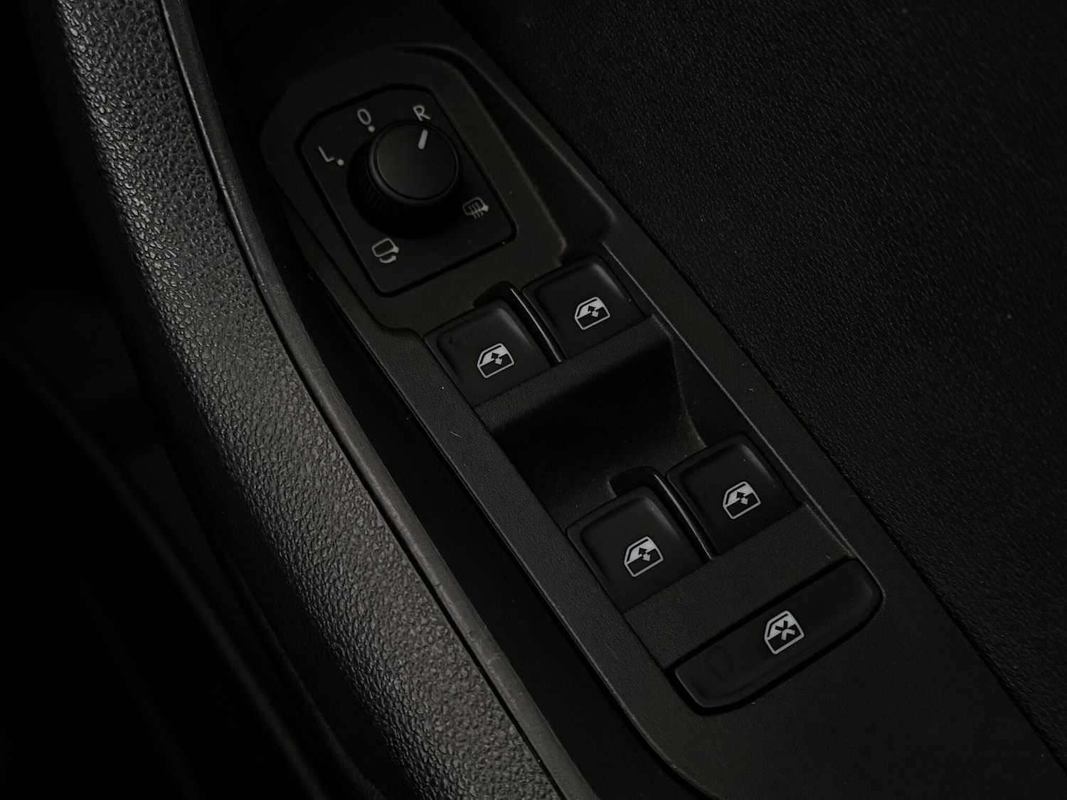 Used Skoda Karoq 2020 for sale - 76468665: Photo 29