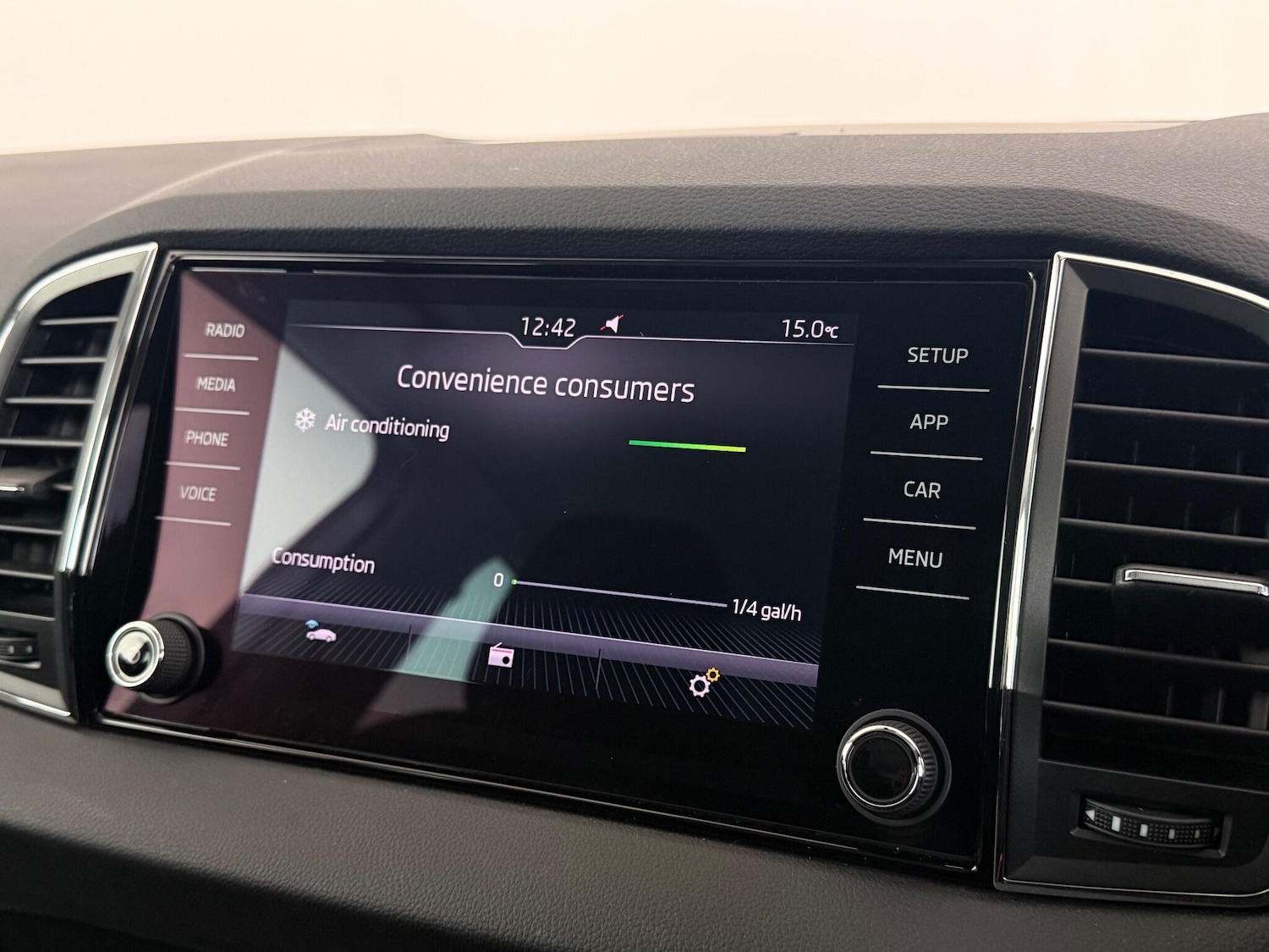 Used Skoda Karoq 2020 for sale - 76468665: Photo 32