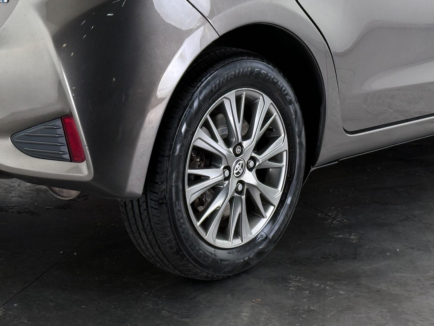 Used Toyota Yaris 2018 for sale - 76549894: Photo 12